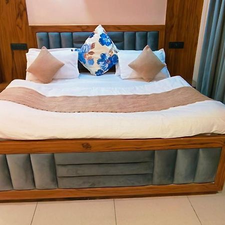 The Cerro Ricco 2 Hotel Zirakpur Luaran gambar