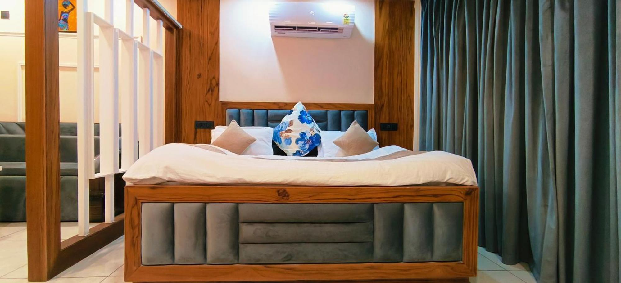 The Cerro Ricco 2 Hotel Zirakpur Luaran gambar